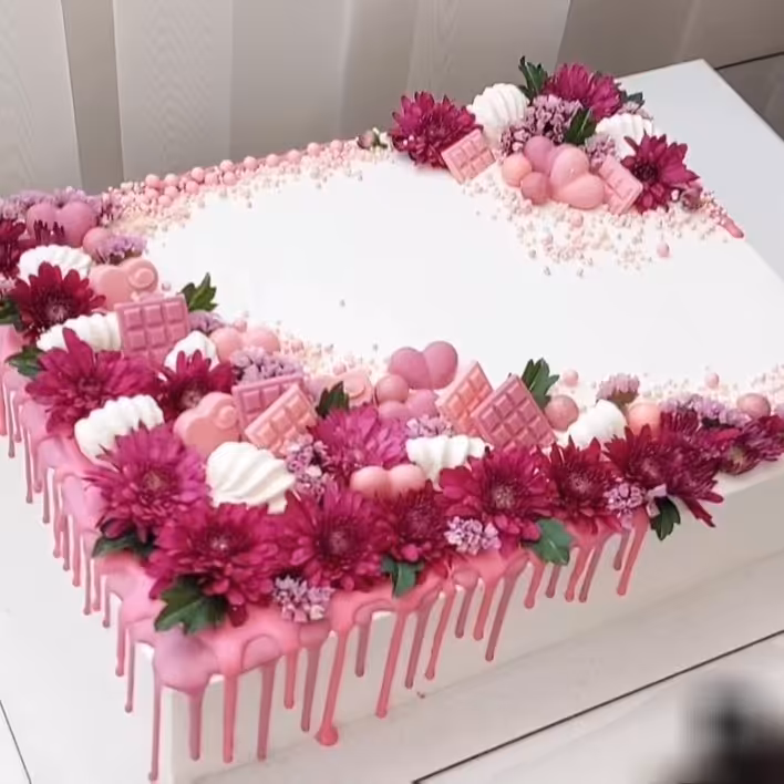 کیک خامه ای مدرن 