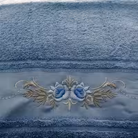 حوله دستی برند ماندگار در سه طرح مختلف و رنگبندی متنوع 