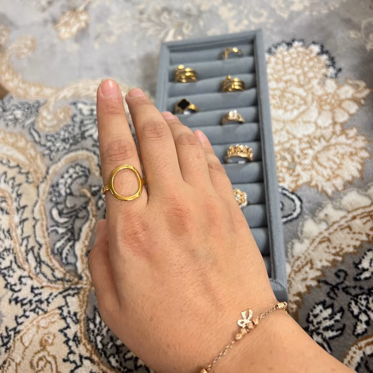 انگشتر طرح دایره با رنگ ثابت و ضد حساسیت و مناسب سایز 6و7 