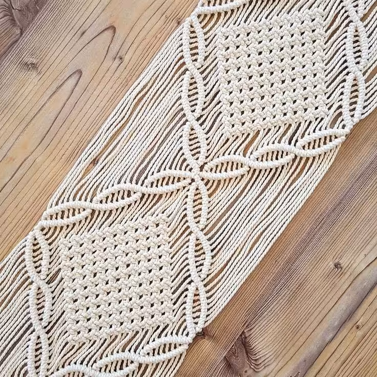 رانر و رومیزی مکرومه