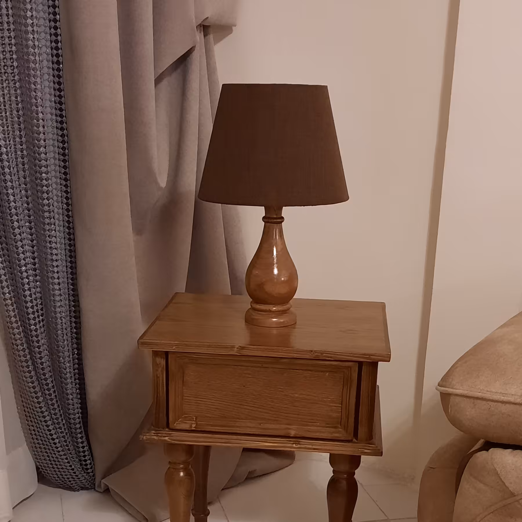 آباژور رومیزی