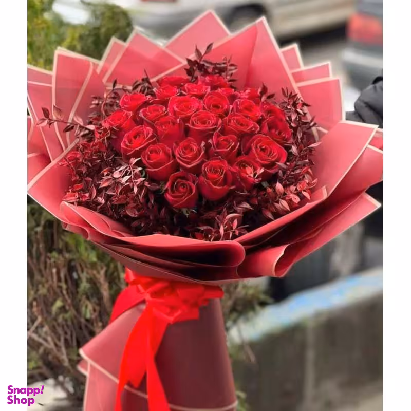 دسته گل طبیعی رز به همراه گل خشک چند رنگ