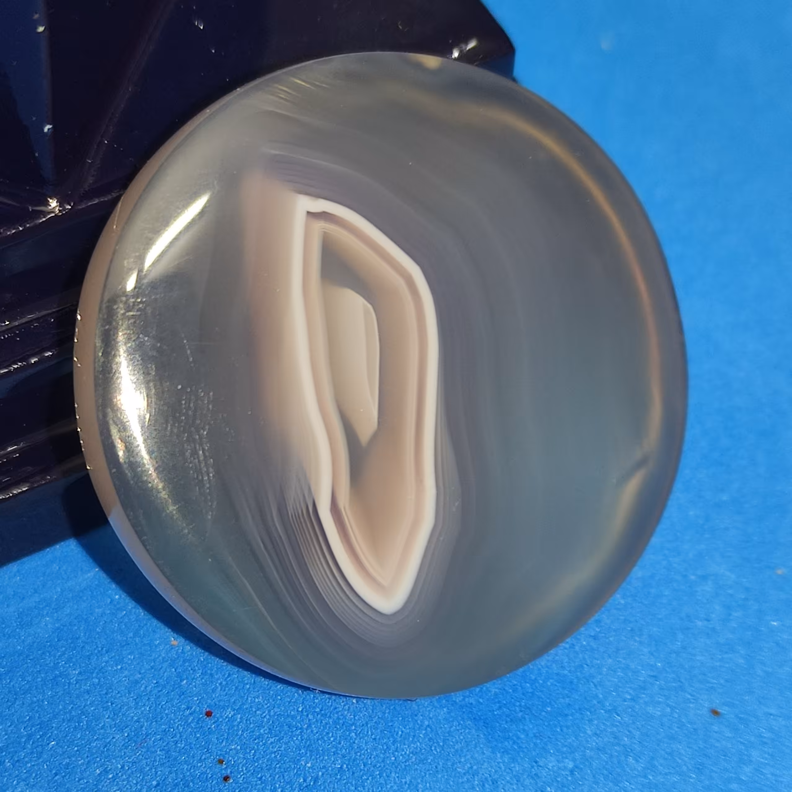 نگین زیبا با عقیق سلیمانی درجه یک ،تراش دایره 