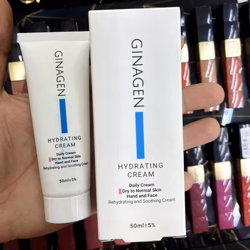 کرم آبرسان ژیناژن مخصوص پوست خشک و نرمال ، حجم 50میلی لیتر  حاوی هیالورونیک اسید،ویتامینA،Cو کراتین | amazonchi