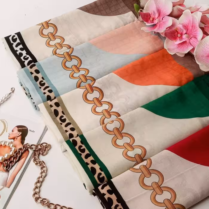 شال زنانه  نخی منگوله دار  طرح زنجیری چاپ خیس دوردوخت 