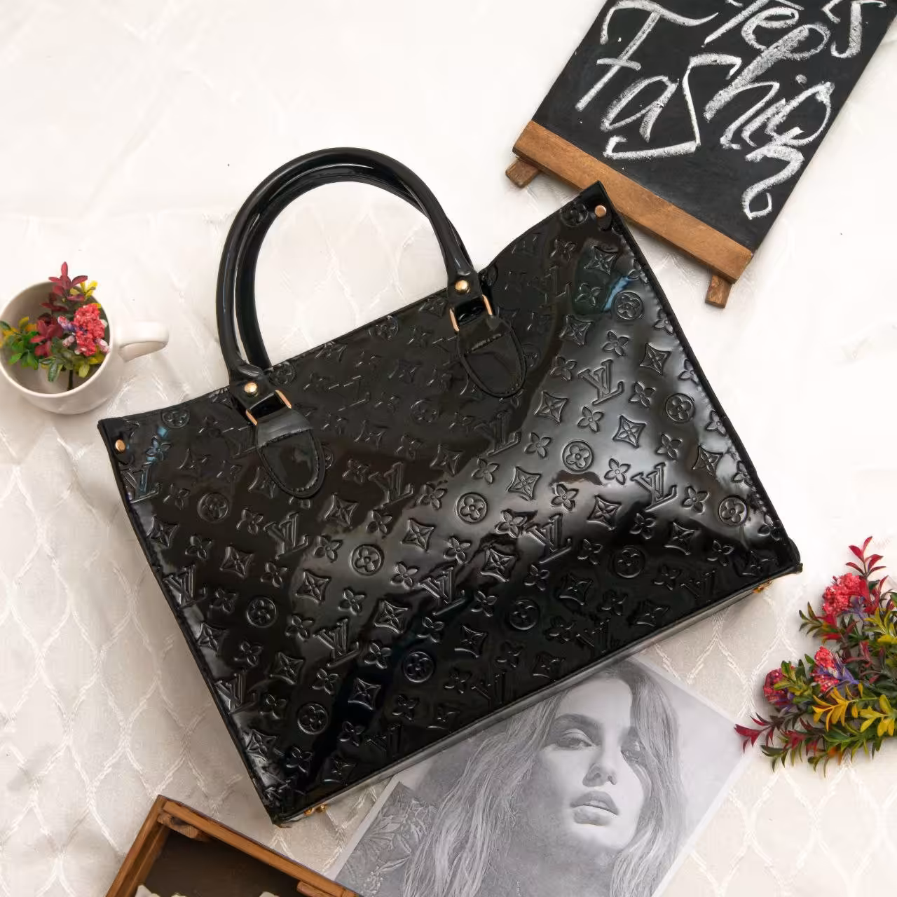 کیف کد 5156
زنانه ورنی طرح دار
ابعاد 30در40