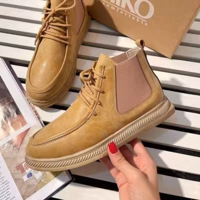 نیم بوت بنددار