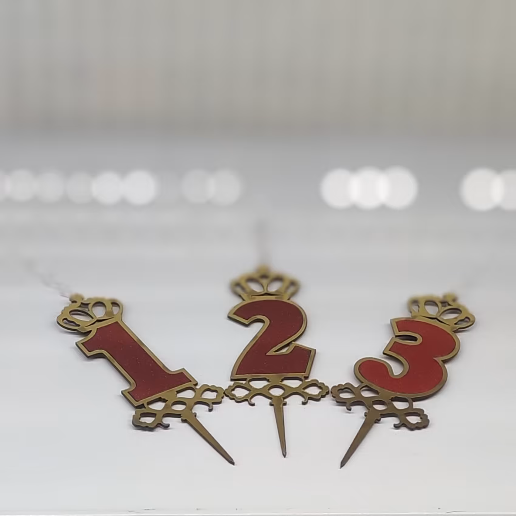 تاپر عدد  شمعدار  قرمز