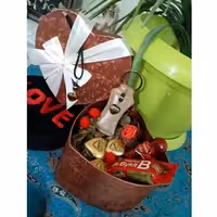 پک هدیه(جاسوئیچی و آویز آینه)