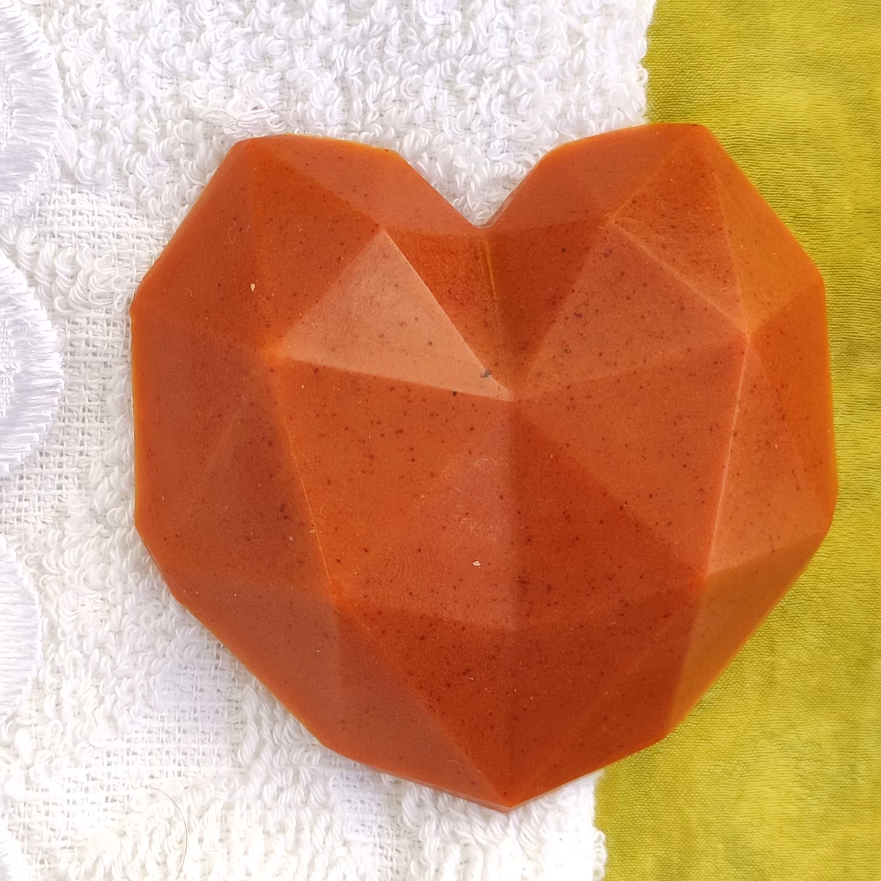 صابون زردچوبه روشن کننده پوست ضد باکتری از بین برنده لک