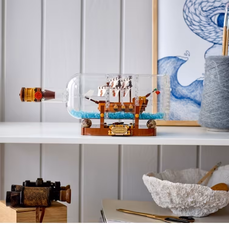 ست لگو سری آیدیاز طرح کشتی در بطری کد 92177
Ship in a Bottle