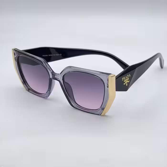 عینک آفتابی پرادا کائوچویی گربه ای بغل طلایی رنگ بندی طبق عکس