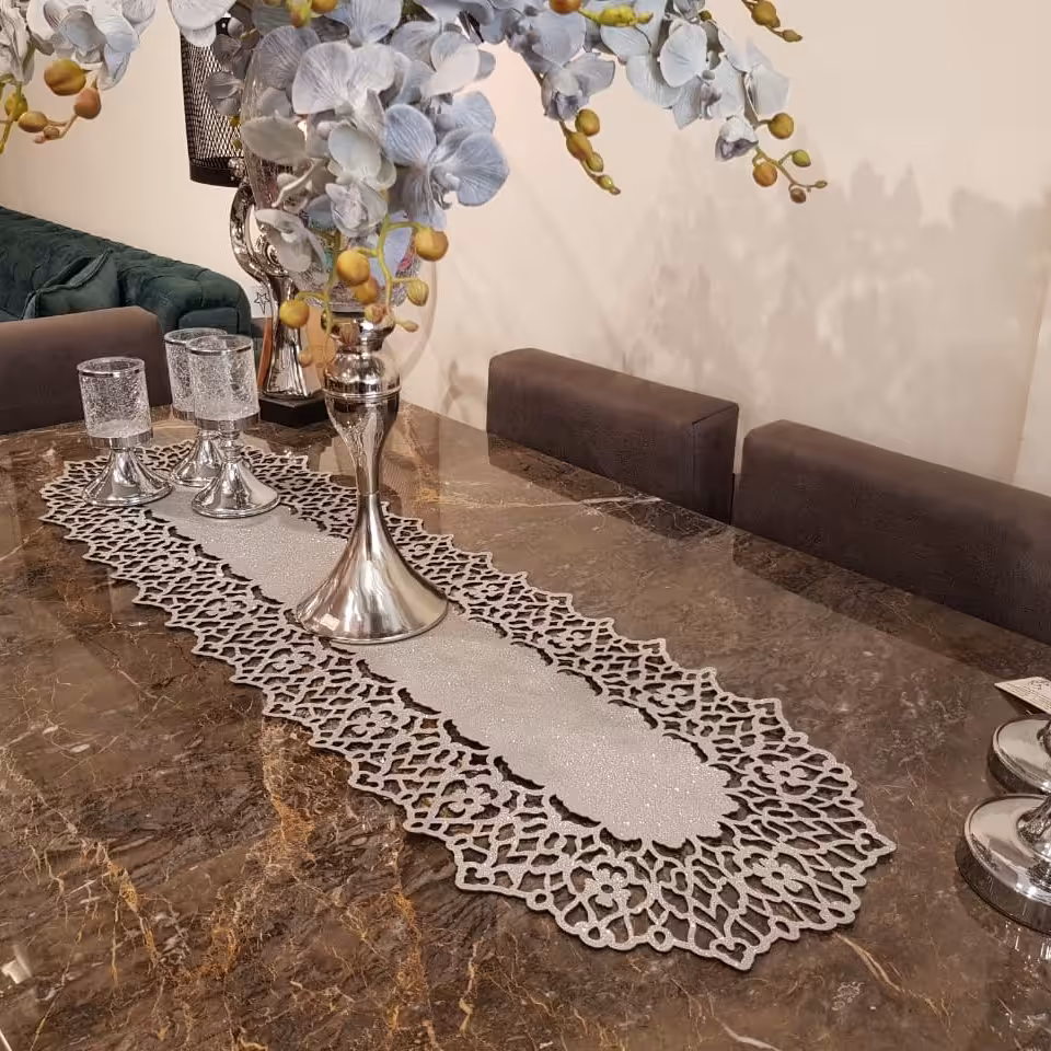 رومیزی.رانر طرح نسترن