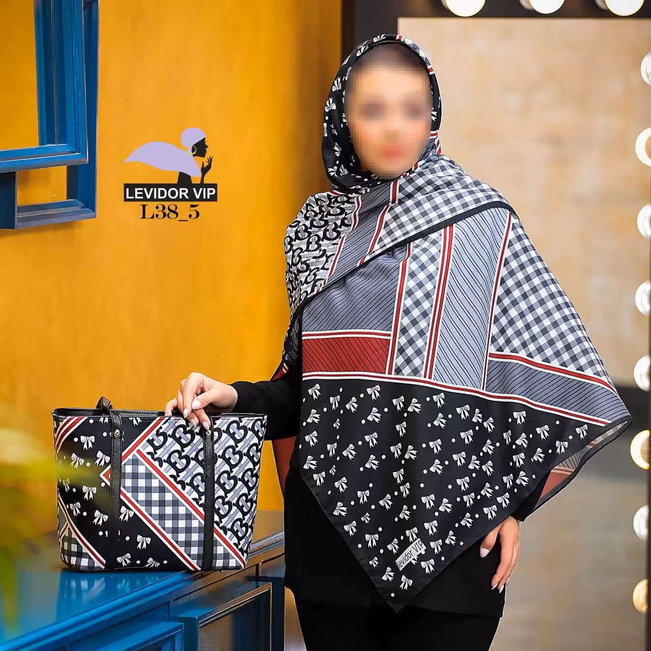 ست کیف و روسری سفید مشکی نخی قواره 140 با کیف دوشی