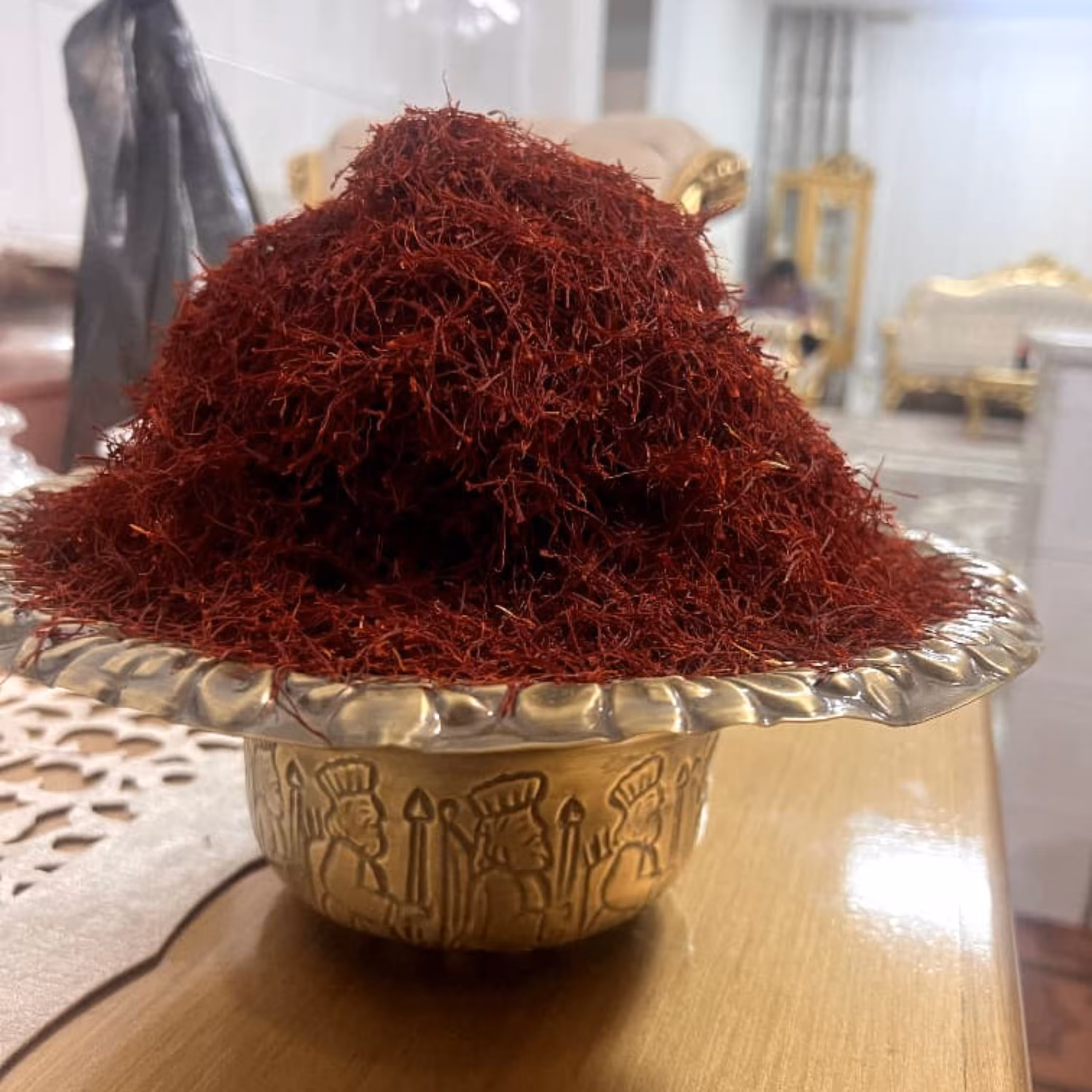 زعفران  نگین