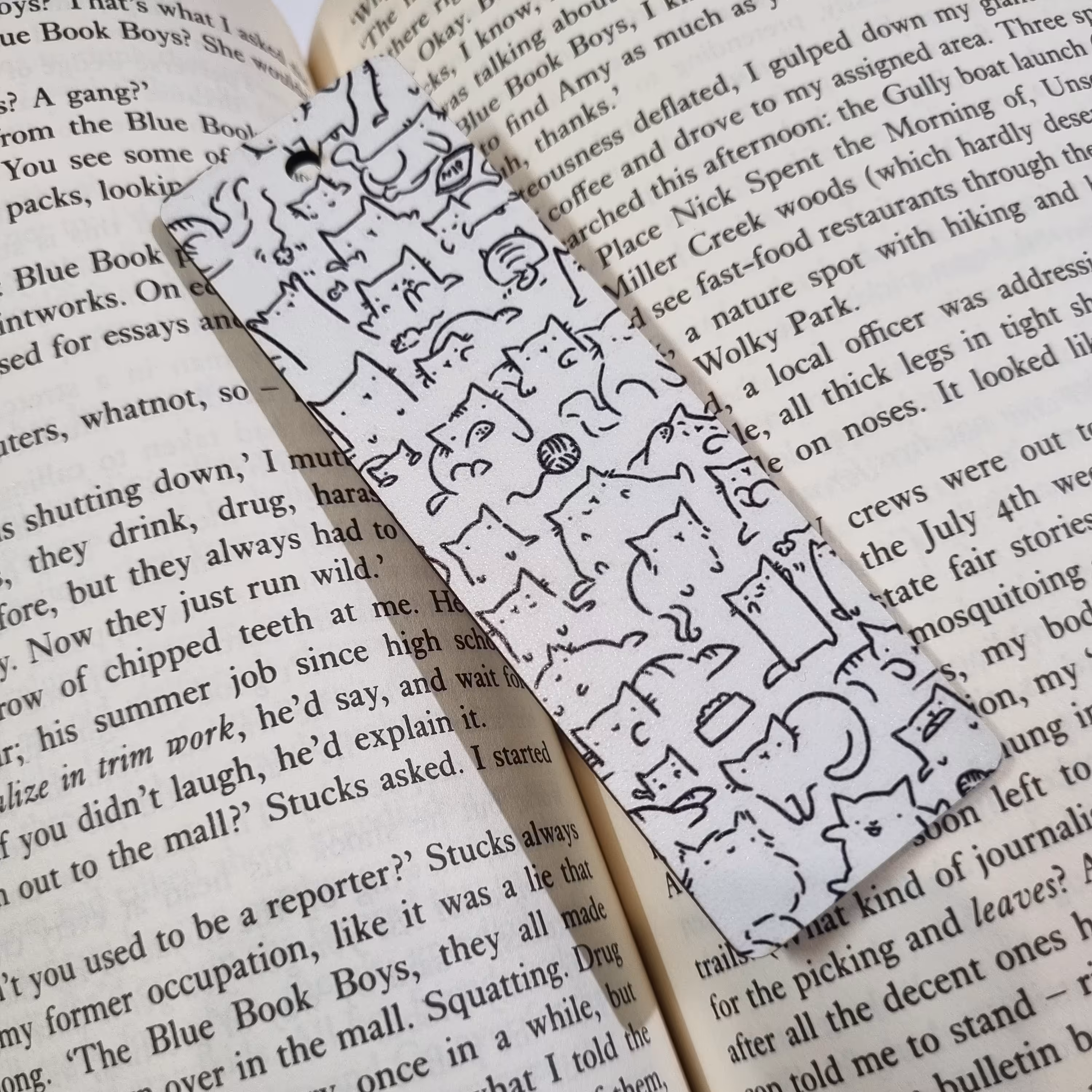 نشانک کتاب (بوکمارک) چوبی طرح 2  دو طرف چاپ سایز 11 در 3.5 یه هدیه خاص واسه کتابخون ها قابل سفارش با طرح دلخواه