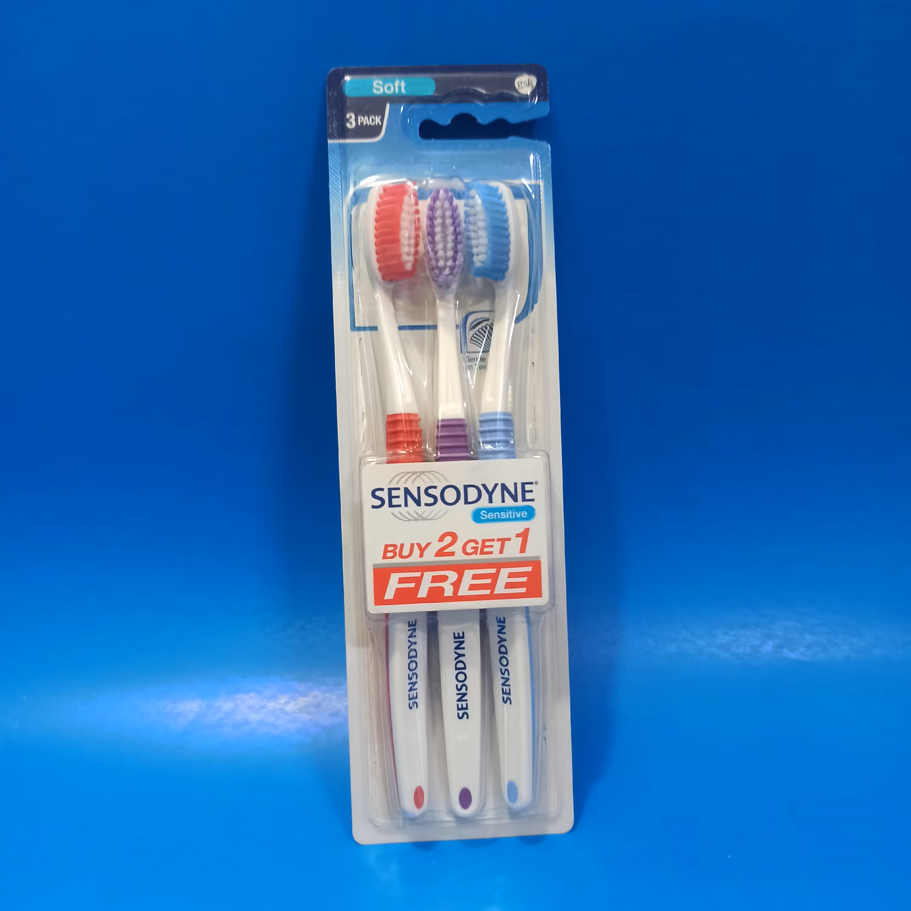 مسواک نرم سنسوداین SENSODYNE مدل Sensitive سه تایی 