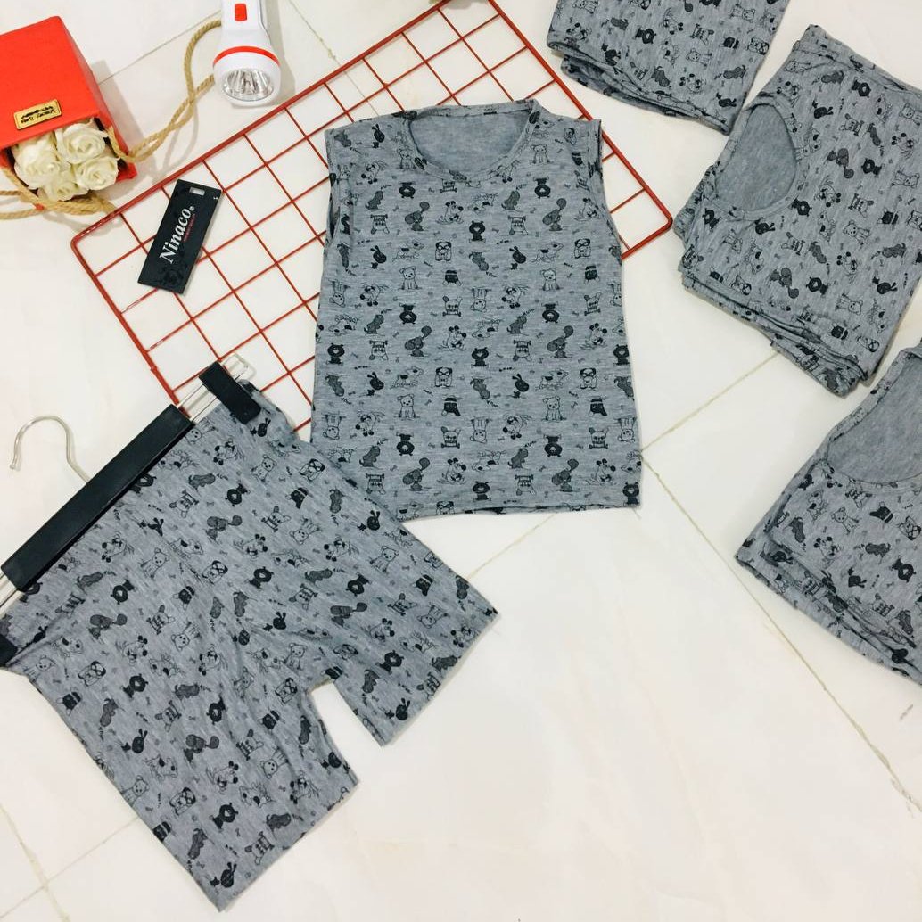 ست تاپ و شلوارک کمرکش دار
سایز 45 40
تک رنگ