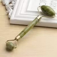 
ماساژور صورت جیدرولر سنگ یشم جعبه دار
