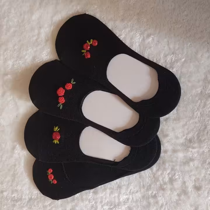 پاپوش جورابی گلدوزی شده