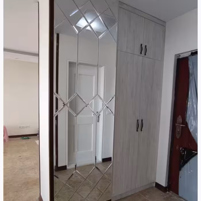 آینه دکوراتیو طرح دو ردیف نیزه در 6رنگ نقره ای شامپاینی مسی طلایی دودی و صورتی(هزینه ارسال به صورت پس کرایه و در مقصد)