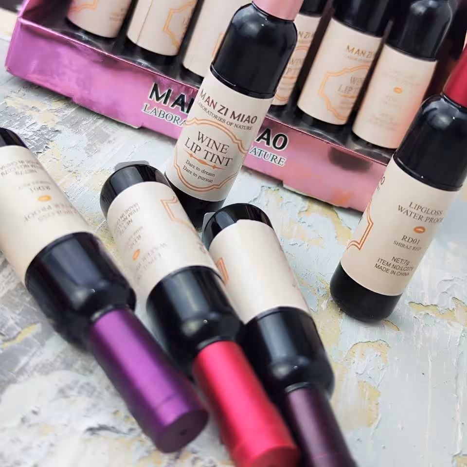 تینت لب شامپاینی