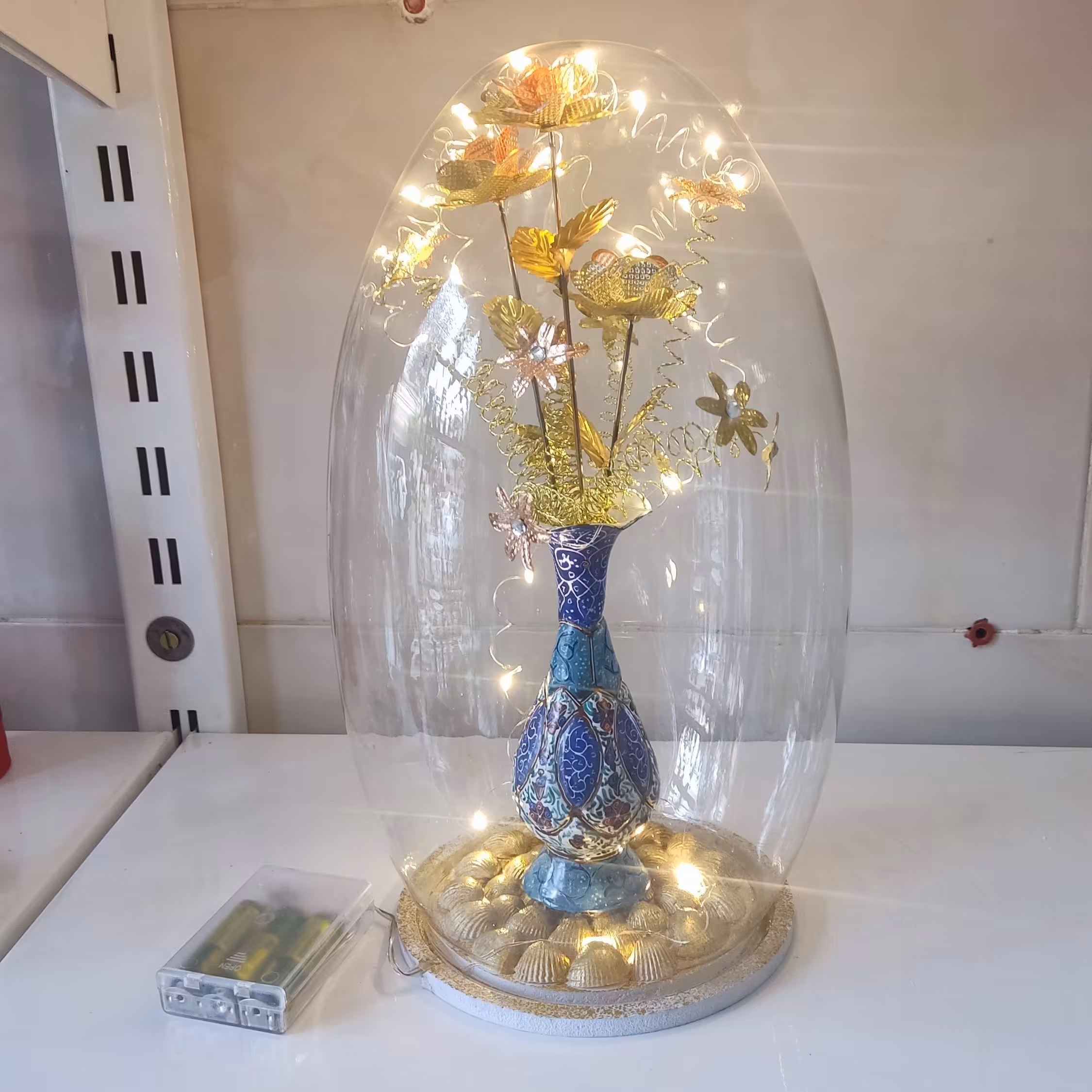 باکس گل برنز با گلدان میناکاری
