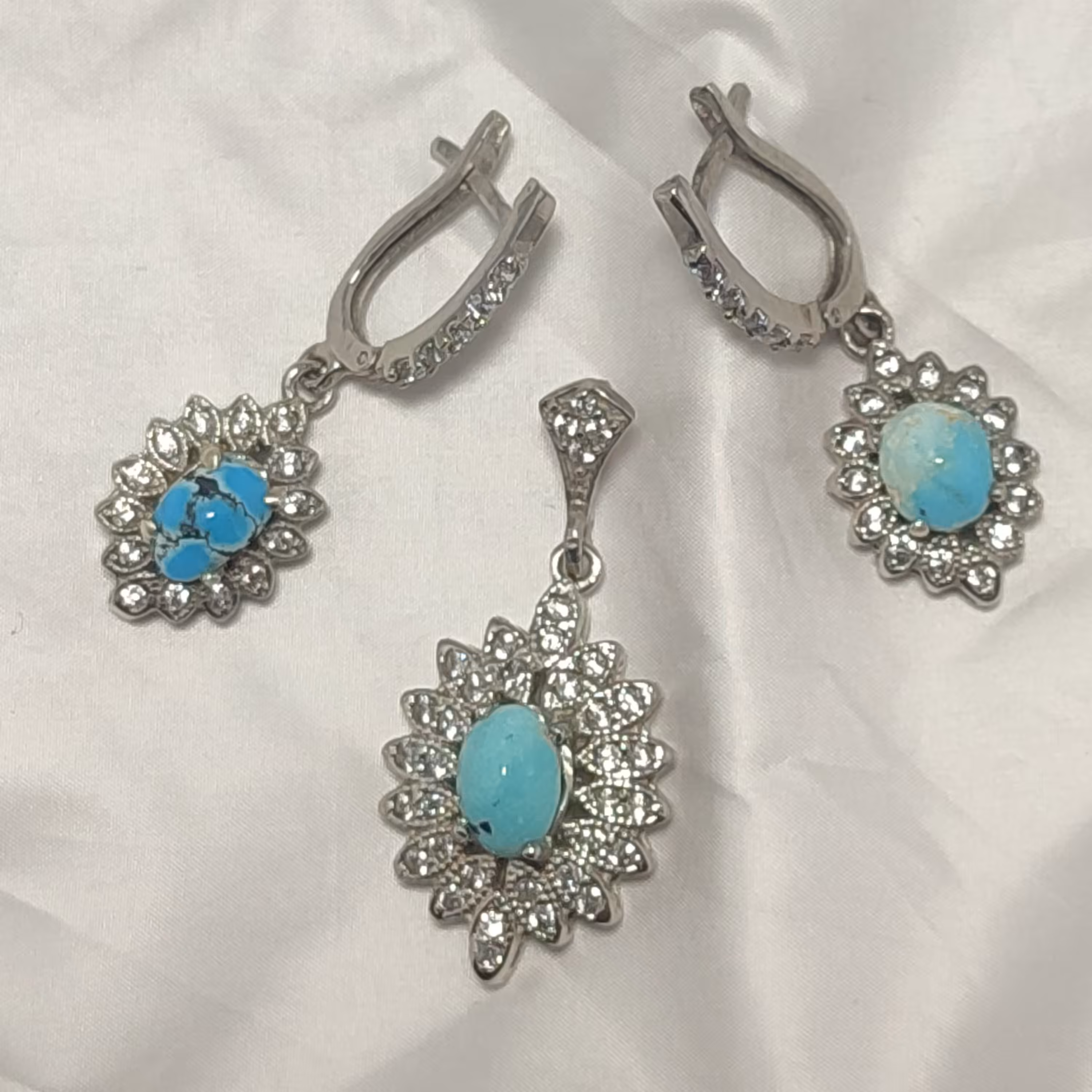 نیم ست نقره 925عیارآبکاری شده با نگین فیروزه