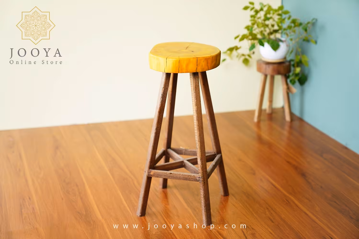 چهارپایه چوبی ساقه