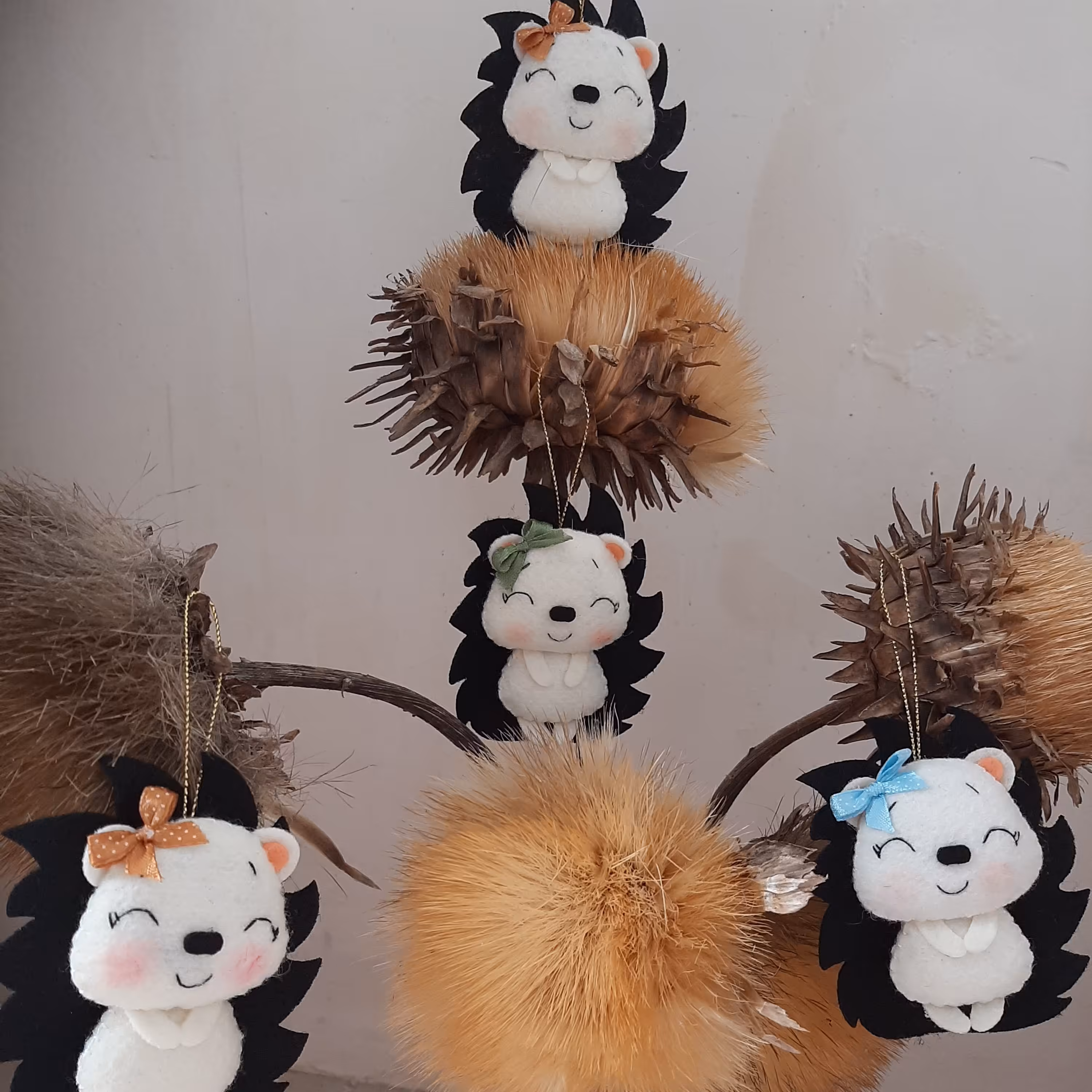 خار پشت نمدی