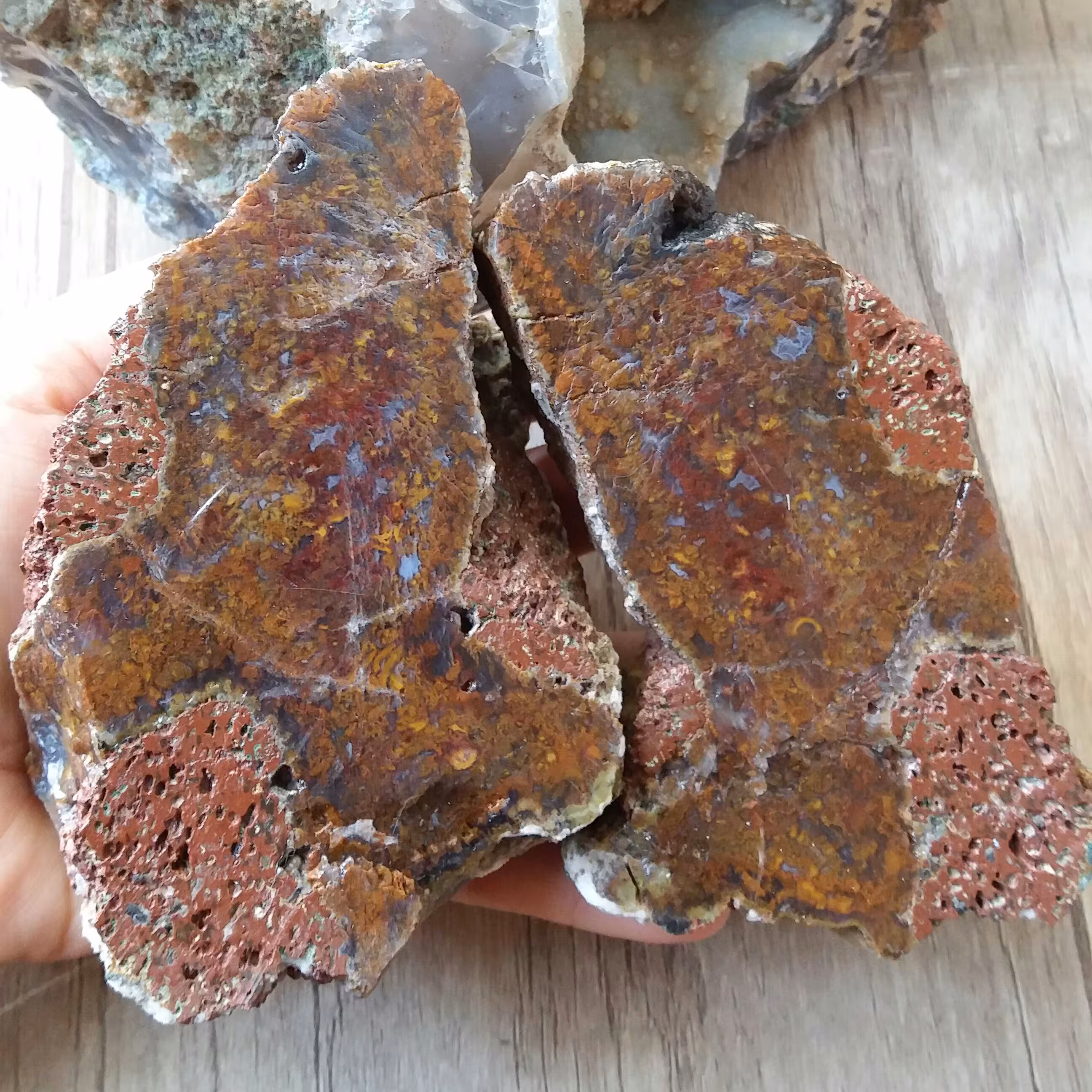 سنگ عقیق اصل عقیق منظره زیبا و سایز درشت معدنی و اصل