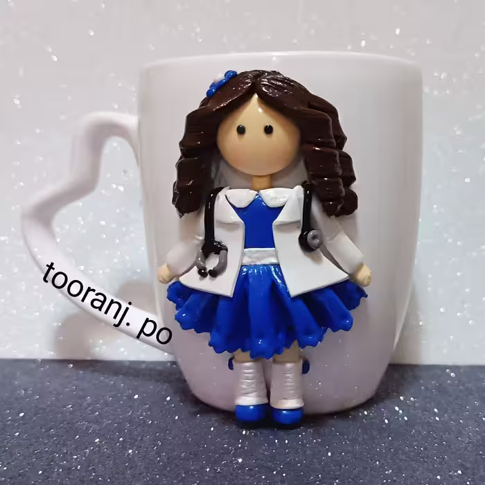 ماگ عروسکی  دخترونه پزشک  کد 9