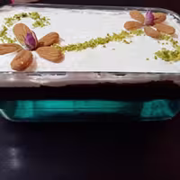 ژله کیک خامه ای ویژه رنگین کمان حسنا در ظرف  12 در 15