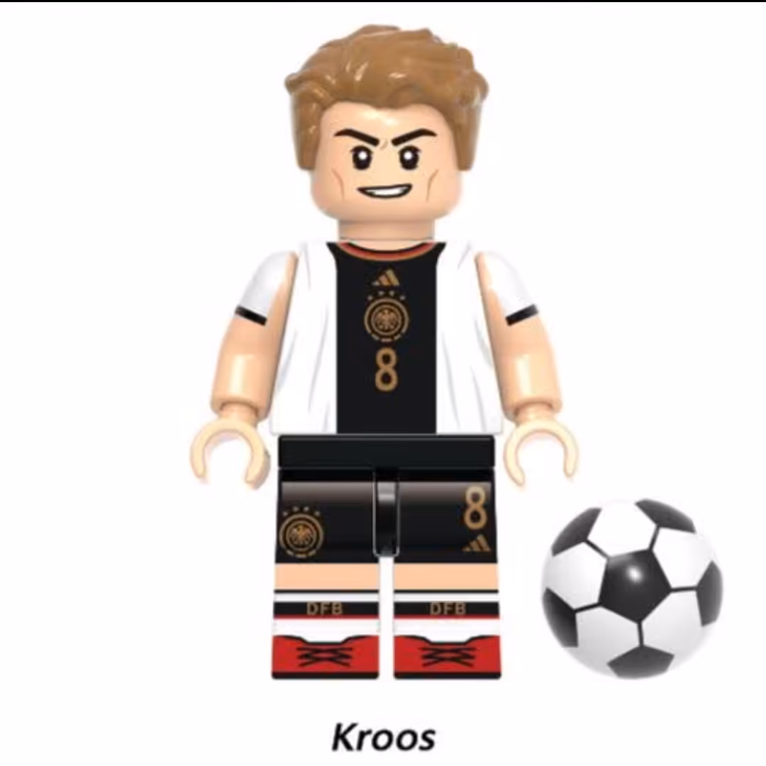 لگو فوتبالی با لباس آلمان و توپ مخصوص