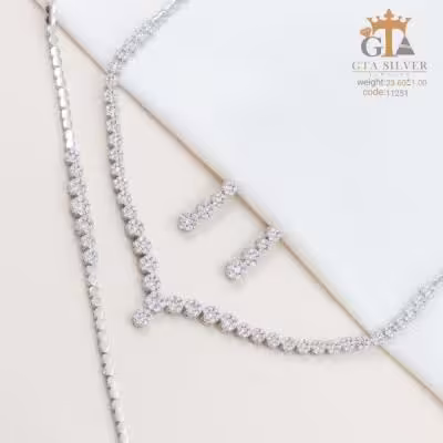 سرویس نقره گوشواره میخی مدل گل یا فلاور ظریف کد 11251