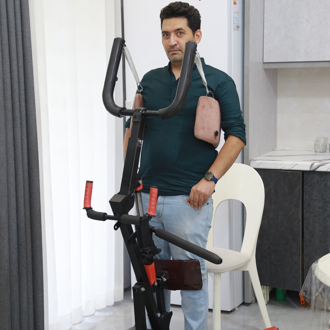 بالابر بیمار پدالی دو منظوره ایستا کننده و حمل کننده