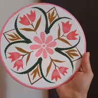 بشقاب دیوارکوب سفالی طرح گلگلی