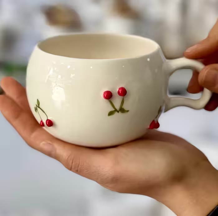 فنجان سرامیکی آلبالو برجسته