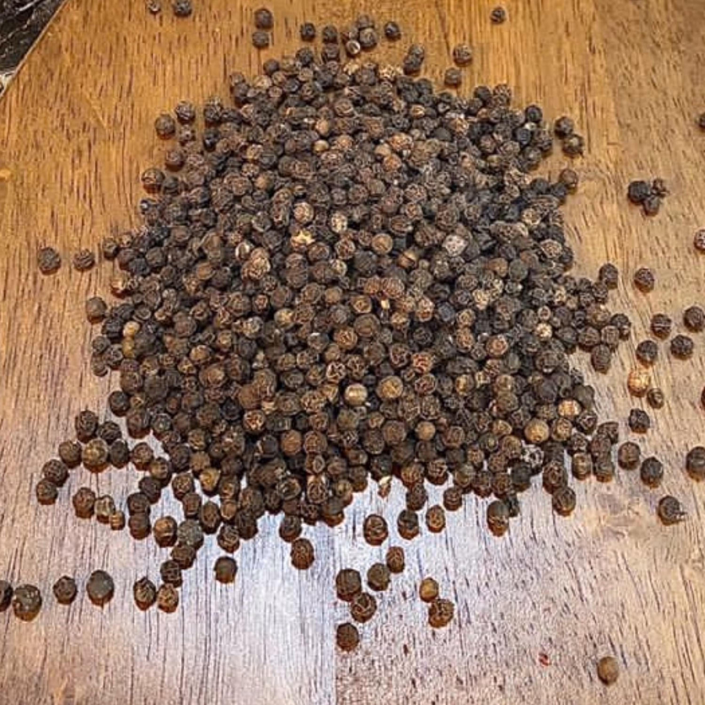 فلفل سیاه(1 کیلویی)