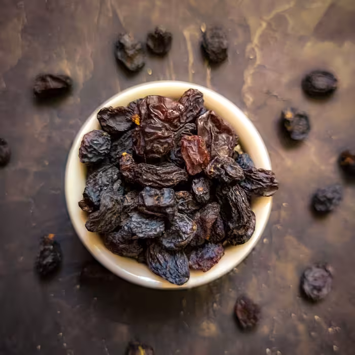 مویز بی دانه اعلا نیم کیلویی غرفه کنجد