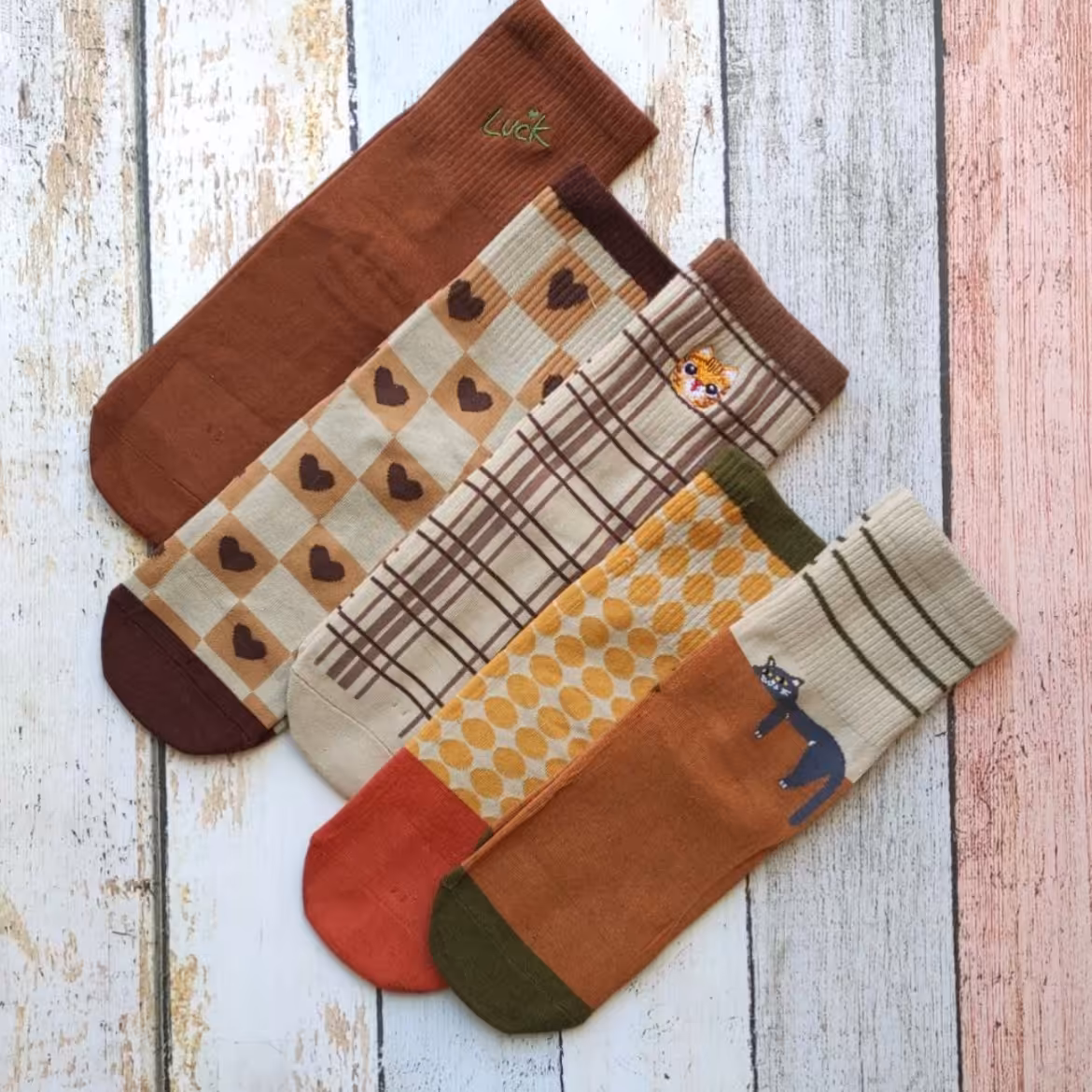 جوراب نیم ساق کش انگلیسی طرح گربه گلدوزی شده