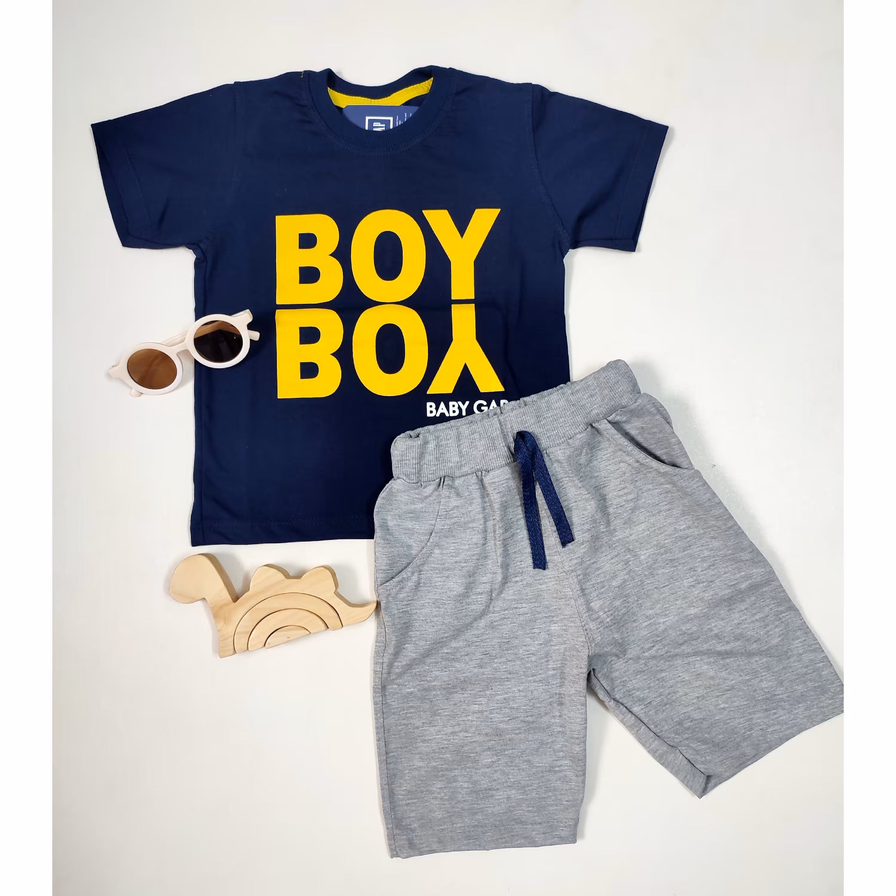 لباس کودک ست تی شرت شلوارک پسرانه