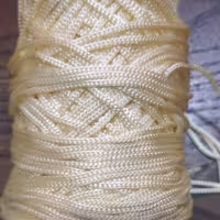 قیطان مکرومه سه سوزنه شیری 395 گرم