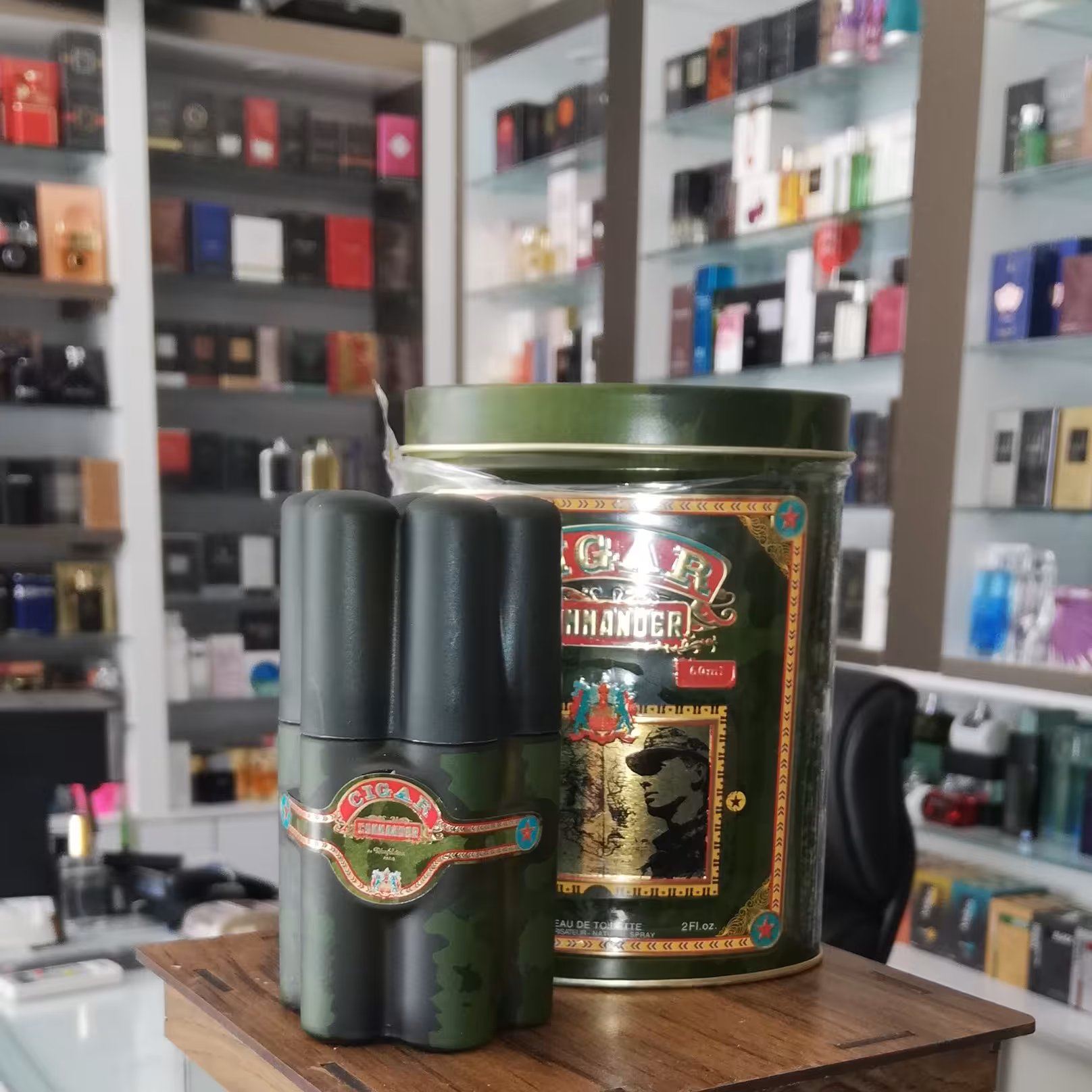 Remy Latour - Cigar Commanderادکلن

رمی لاتور سیگار کماندر

