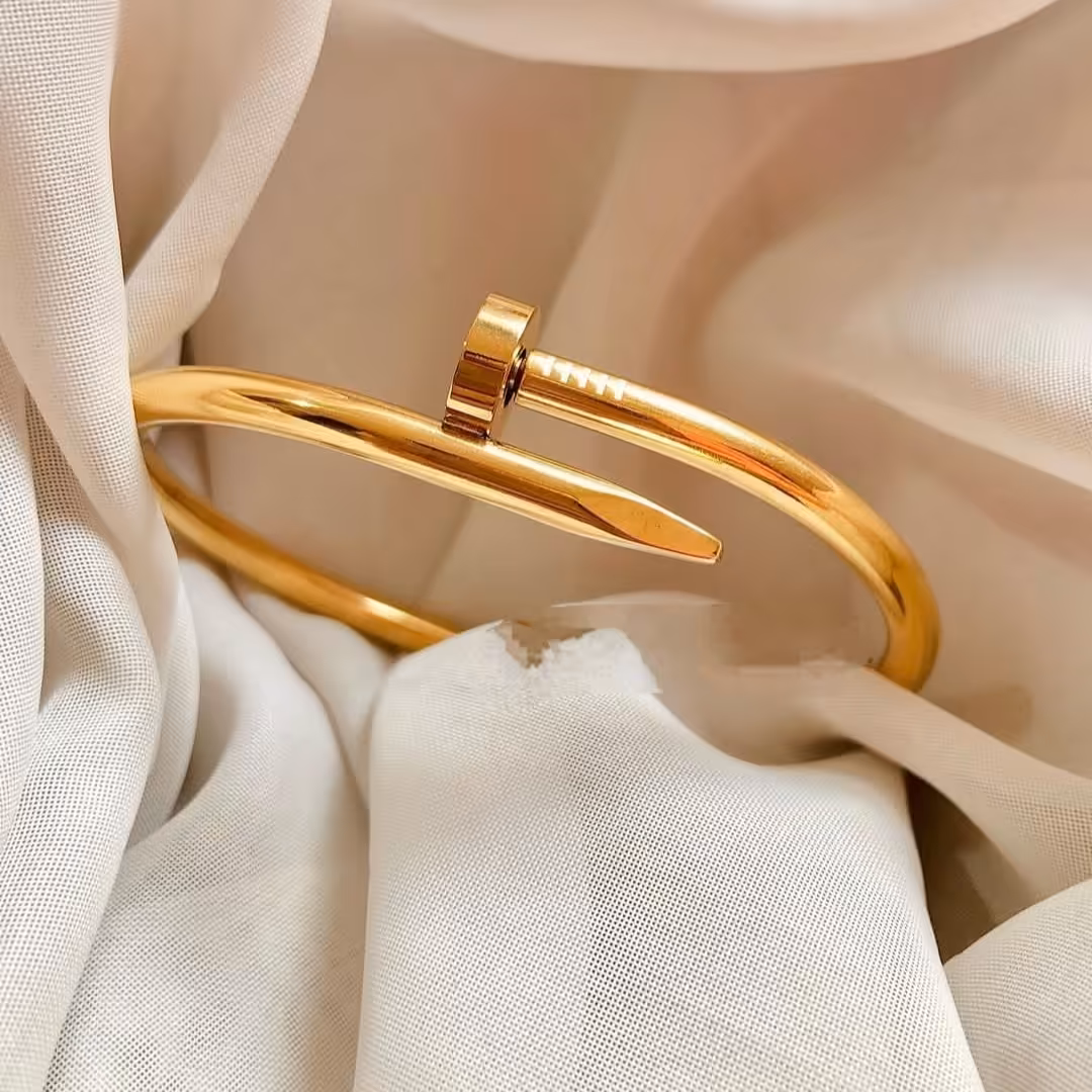 دستبند بنگل استیل مدل میخ