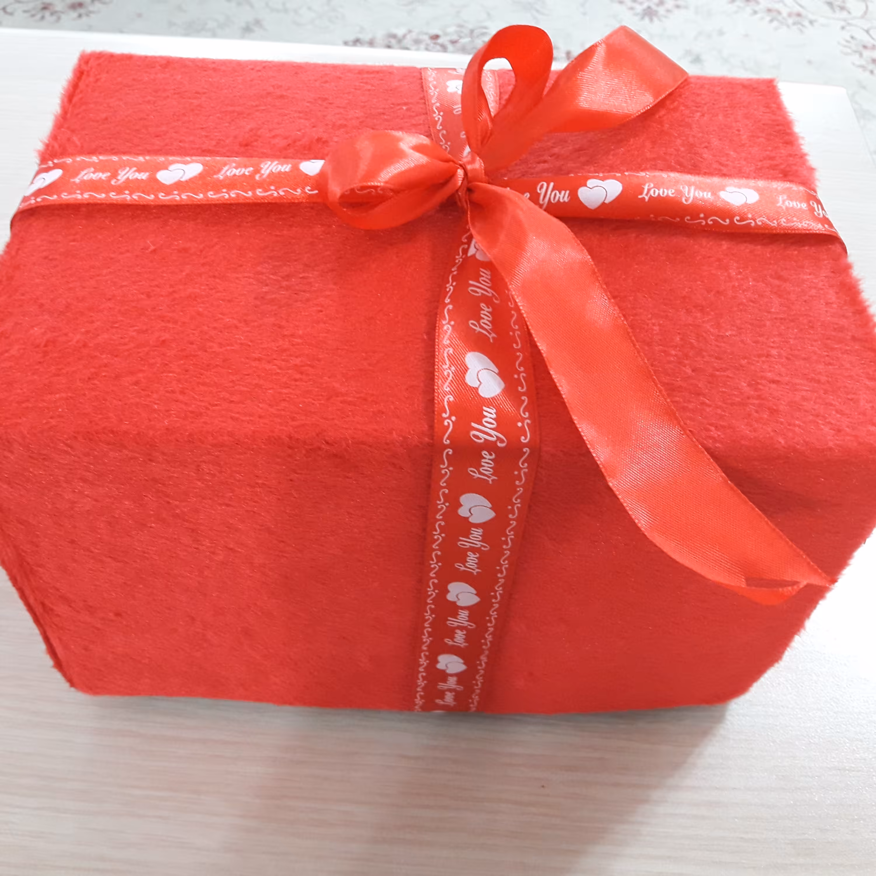 باکس هدیه سوپرایز  در سایز و مدل و رنگبندی متفاوت