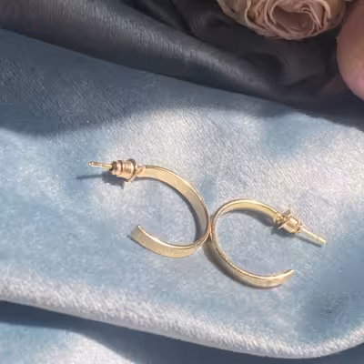 گوشواره شیک دخترانه ضد حساسیت فوق العاده زیبا در گوش