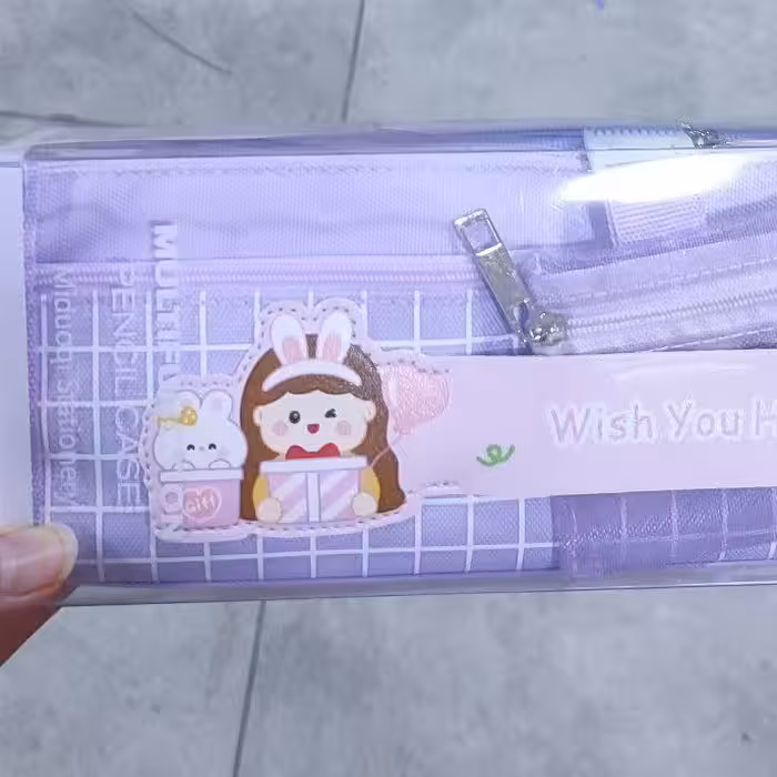 جامدادی سه زیپ جادار جنس برزنتی کیفیت فوقالعاده عالی و زیبا دخترونه و فانتزی  