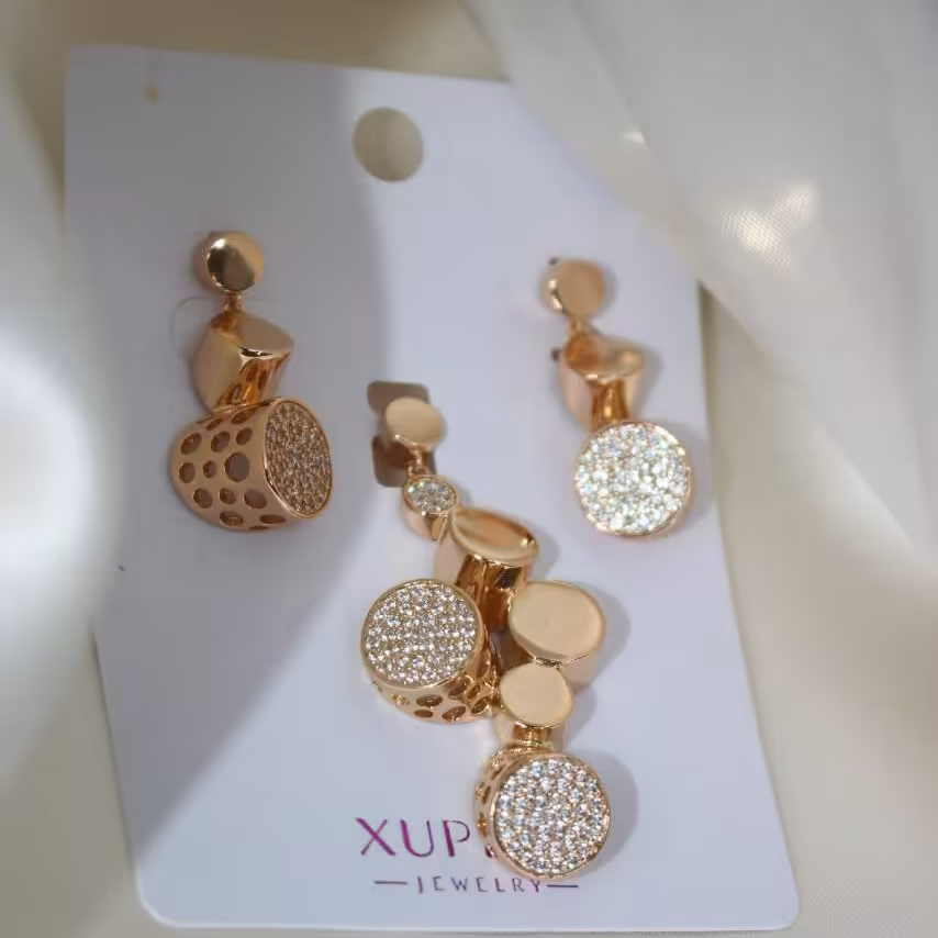 نیم ست گوشواره و گردنی از برند ژوپینگ