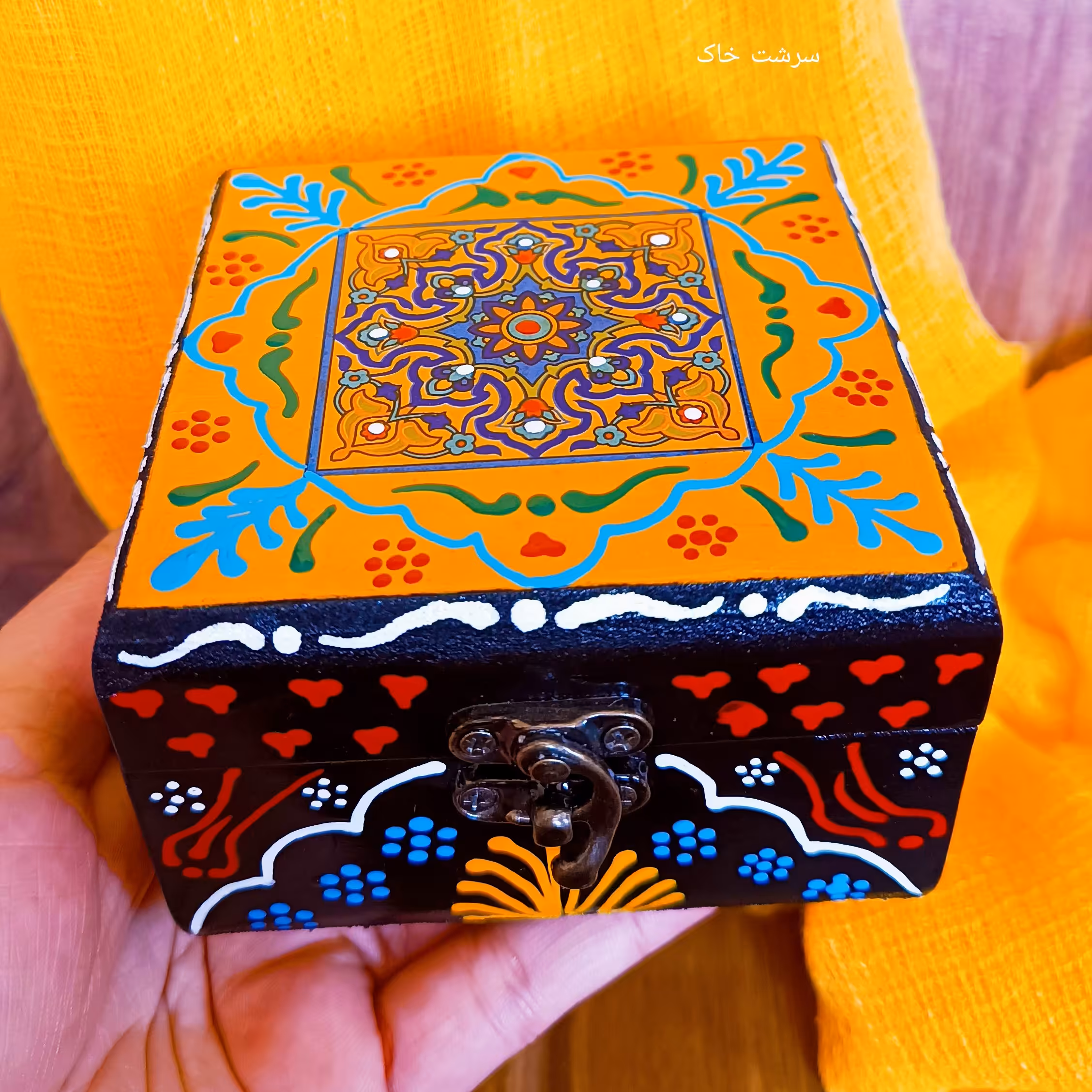 جعبه چوبی جاجواهری سنتی با طرح هنرمیناعثمانی